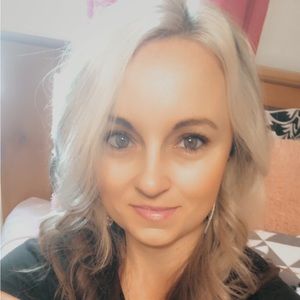 💕Meet your Posher, Stephanie💕